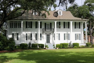 colonial home style