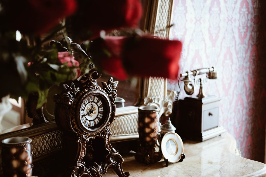 vintage home ornaments